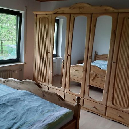 Ferienwohnung Auf Dem Bauernhof - Hermanns Lodge Strassenhaus Exteriör bild